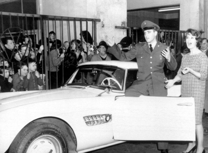 Jedině Elvis Presley si mohl dovolit koupit luxusní 507 během své vojenské služby v západním Německu.