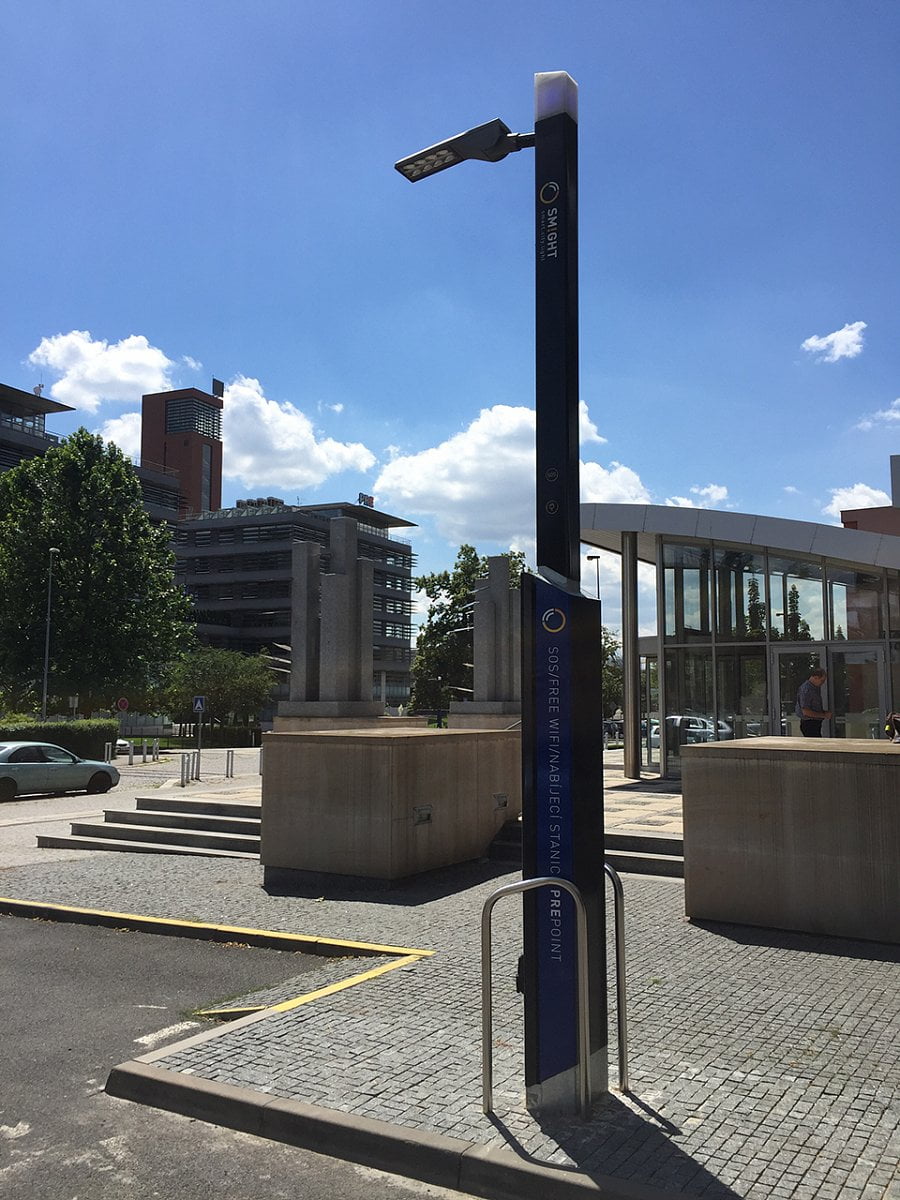 Chytré pouliční osvětlení v Praze