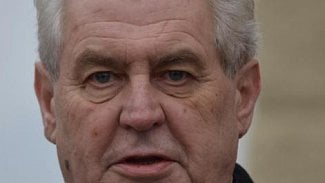 Náhledový obrázek - Zeman souhlasí s Babišem, že zdravotnictví je černá díra