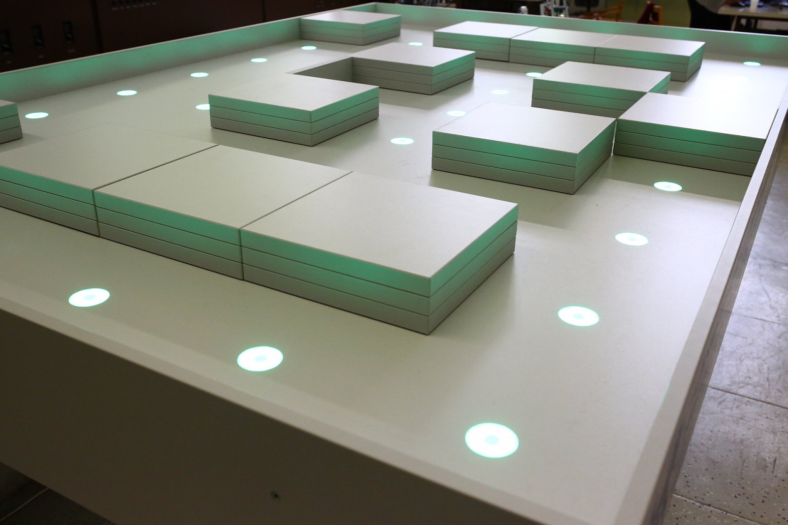 Letní škola Czechitas: Na FELu se programovali i roboti