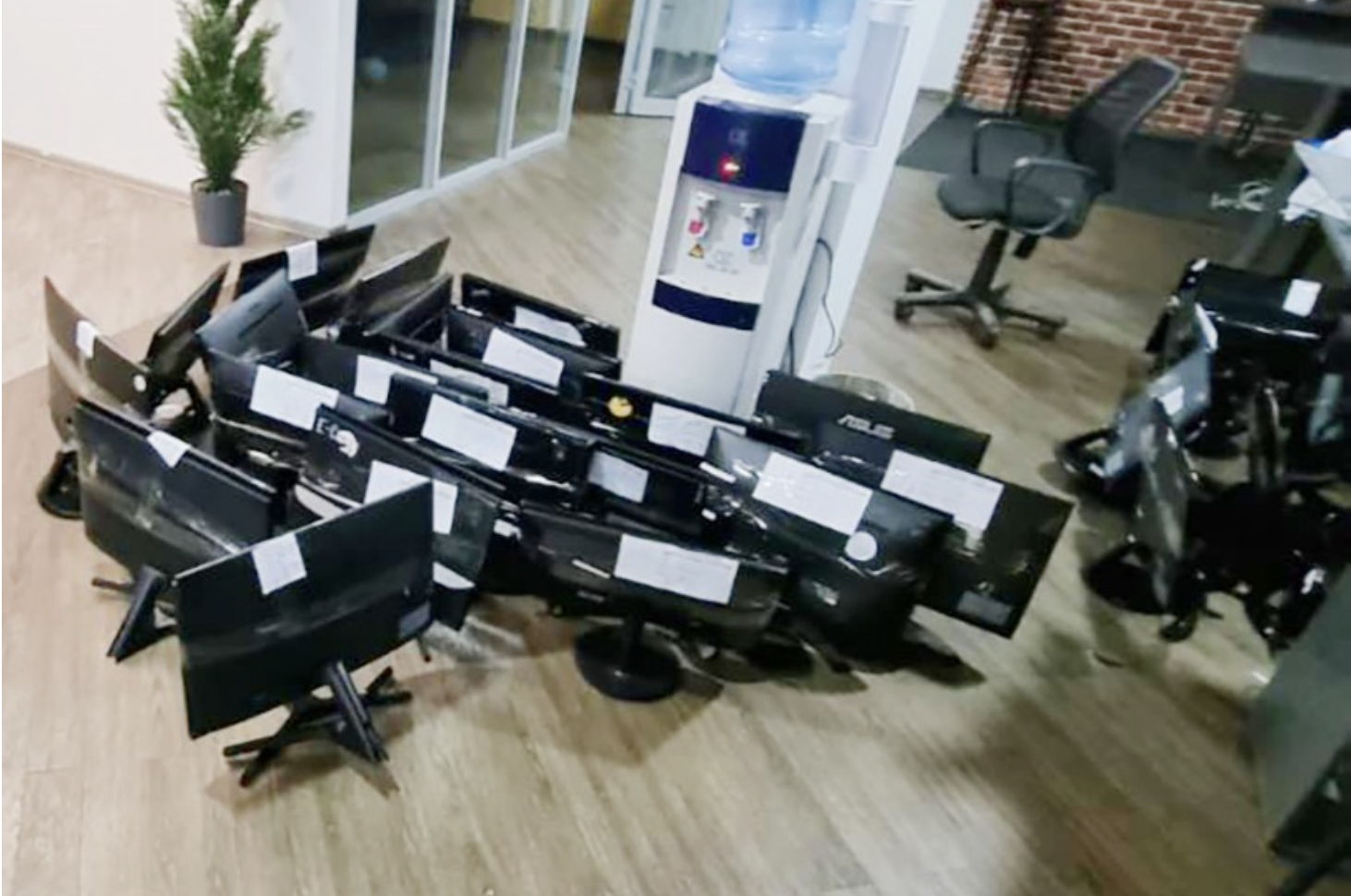 Odhalené podvodné call centrum v Charkovské oblasti, Ukrajina