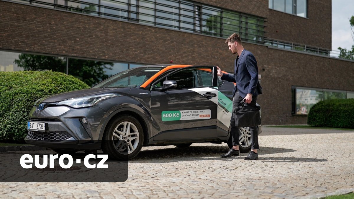 Sdílená auta stále více využívají i tuzemské firmy. Carsharing jim šetří náklady, zaměstnanci oceňují snadné parkování