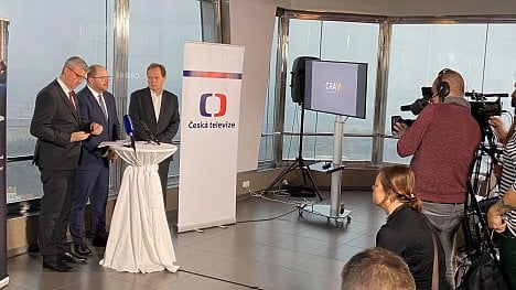 Karel Havláček, Vít Vážan, Petr Dvořák na tiskové konferenci k vypínání DVB-T České televize