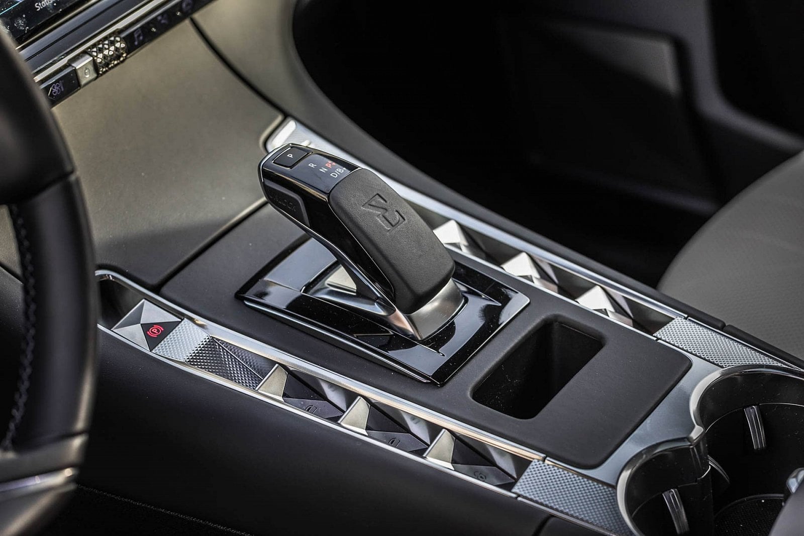 2020-03-ds7-crossback-etense-31.jpg
