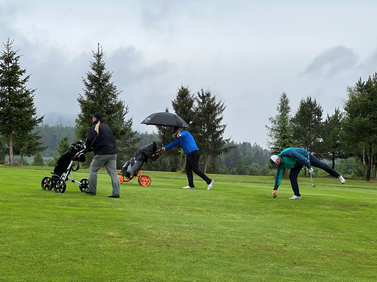 Obrazem: DNS pozvala partnery na golfový turnaj