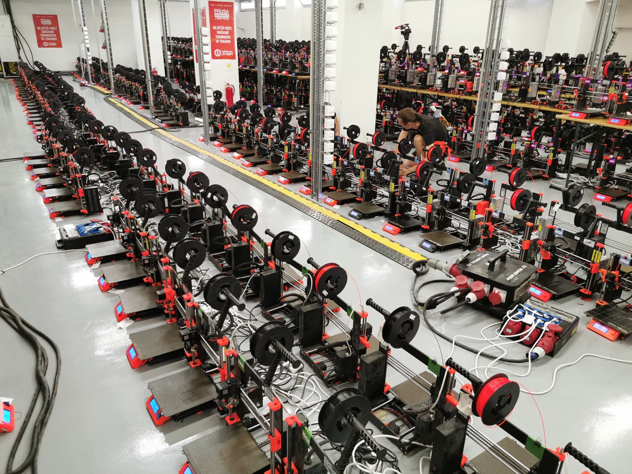 Průša: Guinnessova kniha rekordů a tisíc 3D tiskáren v chodu