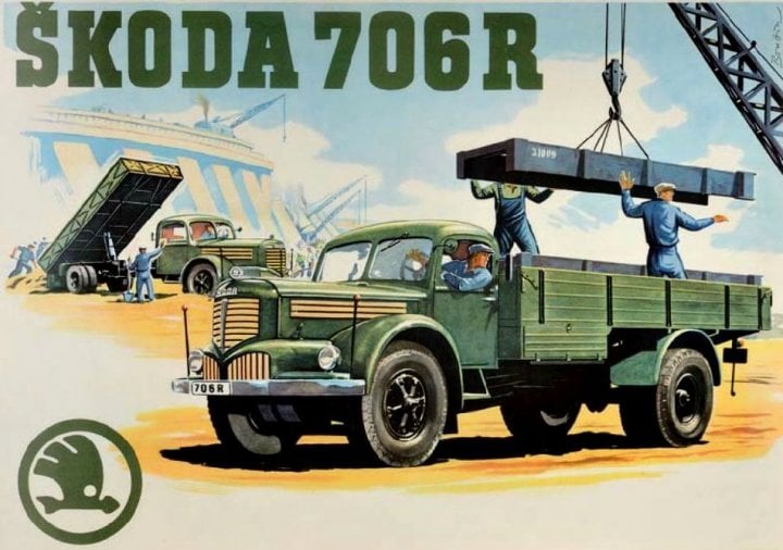 Autor: Archiv Svatopluka Jíchy Prvnímu poválečnému provedení škodovky 706 R se podle typické masky říkalo „Krokodýl“. V polovině dekády vůz podstoupil tvarový facelift přídě…