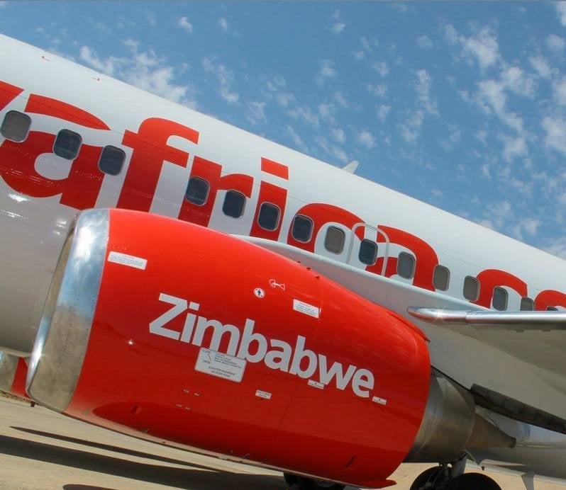 2012-09-zimbabwskc3a9-aerolinky-fly-africa-9.jpg
