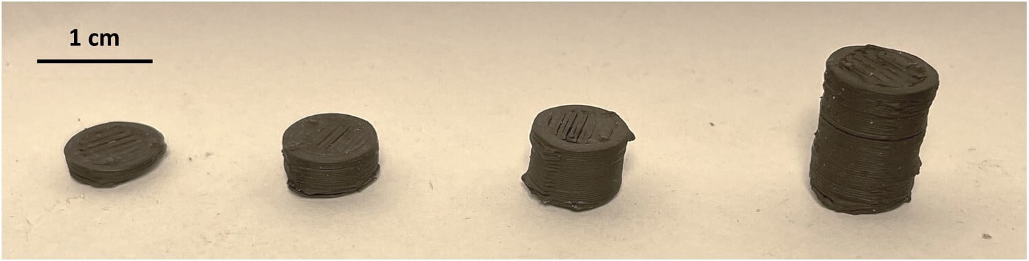 Permanentní nylonové magnety vyrobené 3D tiskem.