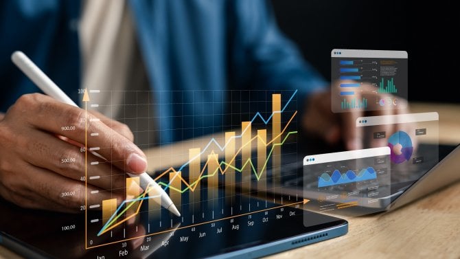 Americké akcie ještě nikdy nebyly tak drahé. Řada analytiků se domnívá, že celý trh je nadhodnocený