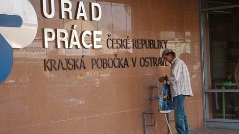 Náhledový obrázek - Plná zaměstnanost v Česku: čím jsme si ji zasloužili?