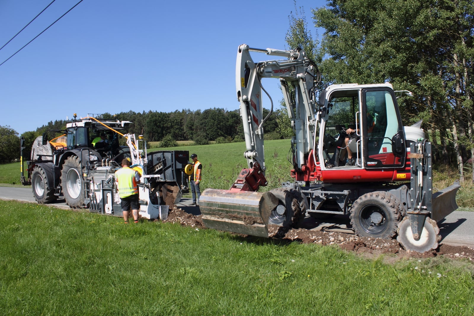 LayJet: jak se klade optický kabel podél silnic