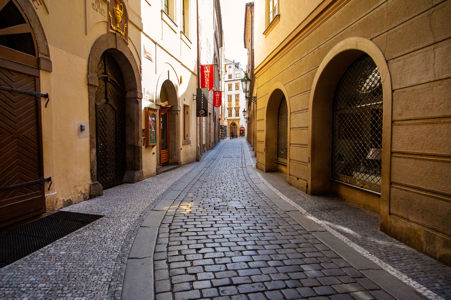 Osamělá Praha v době koronavirové pandemie