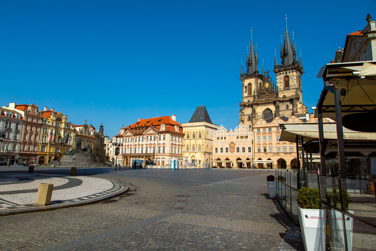 Osamělá Praha v době koronavirové pandemie