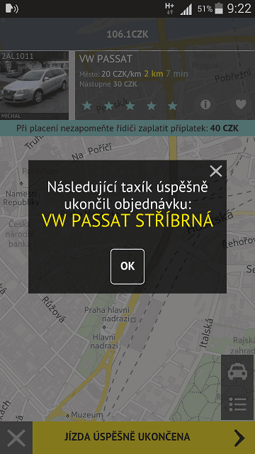 Hopin. Taxík jsme sehnali až po nabídnutí příplatku, tedy spropitného. I tak jel pro nás pomalu 20 minut.