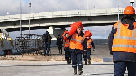 Náhledový obrázek - Svéráz Putinovy ekonomiky. Chod udržují migranti