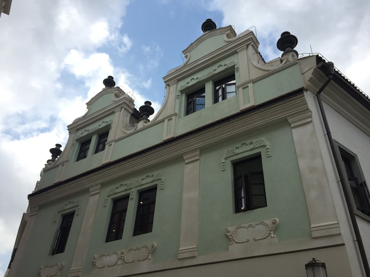 Jak vypadá sídlo Huawei v Číně (Shenzhen, Dongguan, Šanghaj)