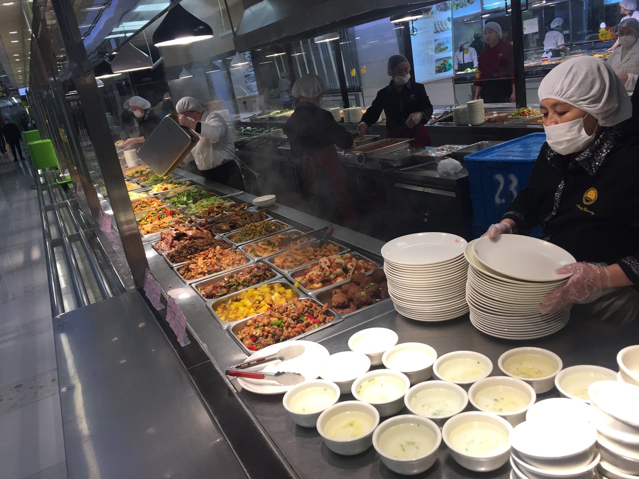 Jak vypadá sídlo Huawei v Číně (Shenzhen, Dongguan, Šanghaj)