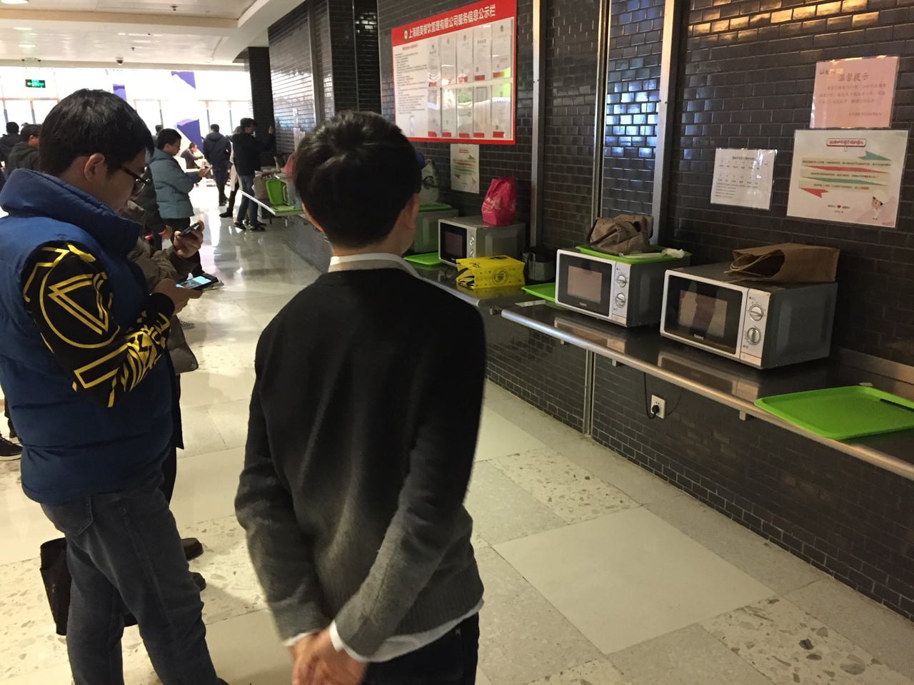 Jak vypadá sídlo Huawei v Číně (Shenzhen, Dongguan, Šanghaj)