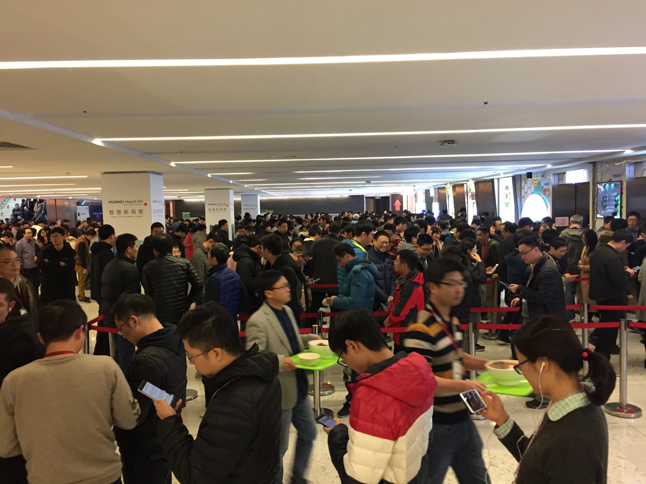 Jak vypadá sídlo Huawei v Číně (Shenzhen, Dongguan, Šanghaj)