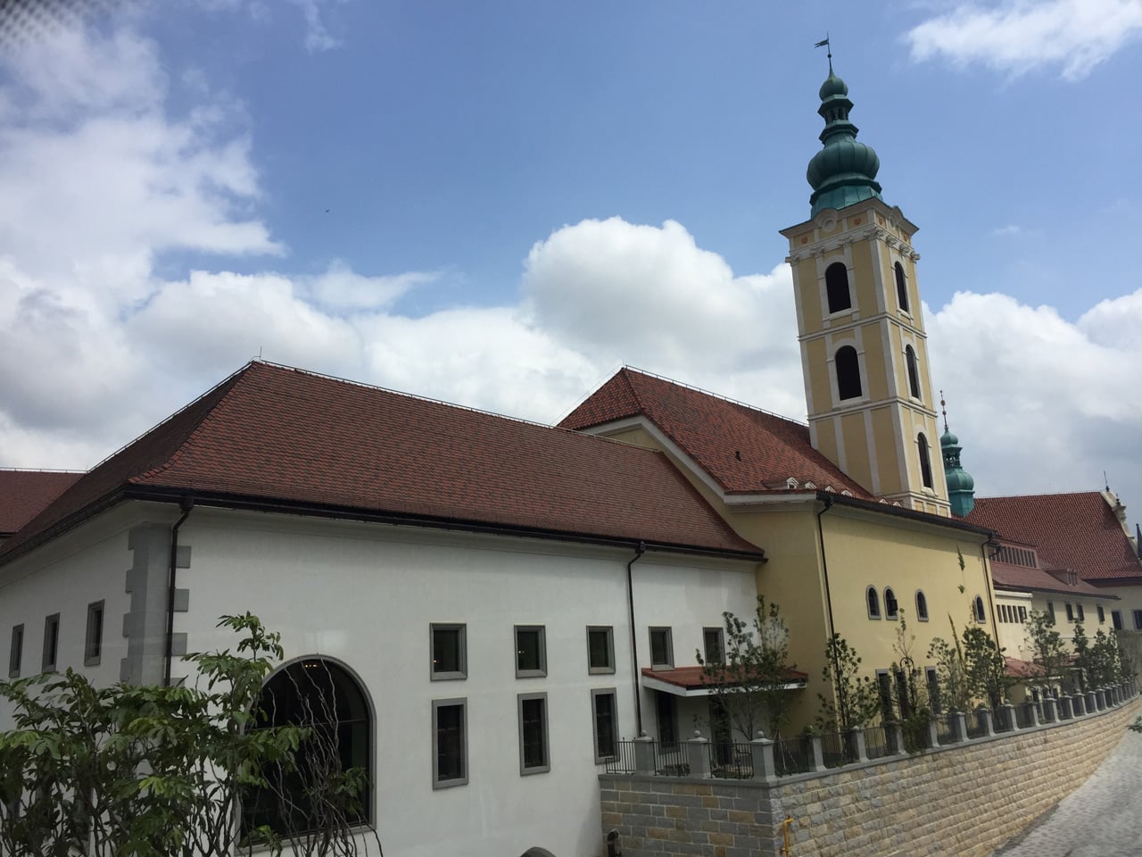 Jak vypadá sídlo Huawei v Číně (Shenzhen, Dongguan, Šanghaj)