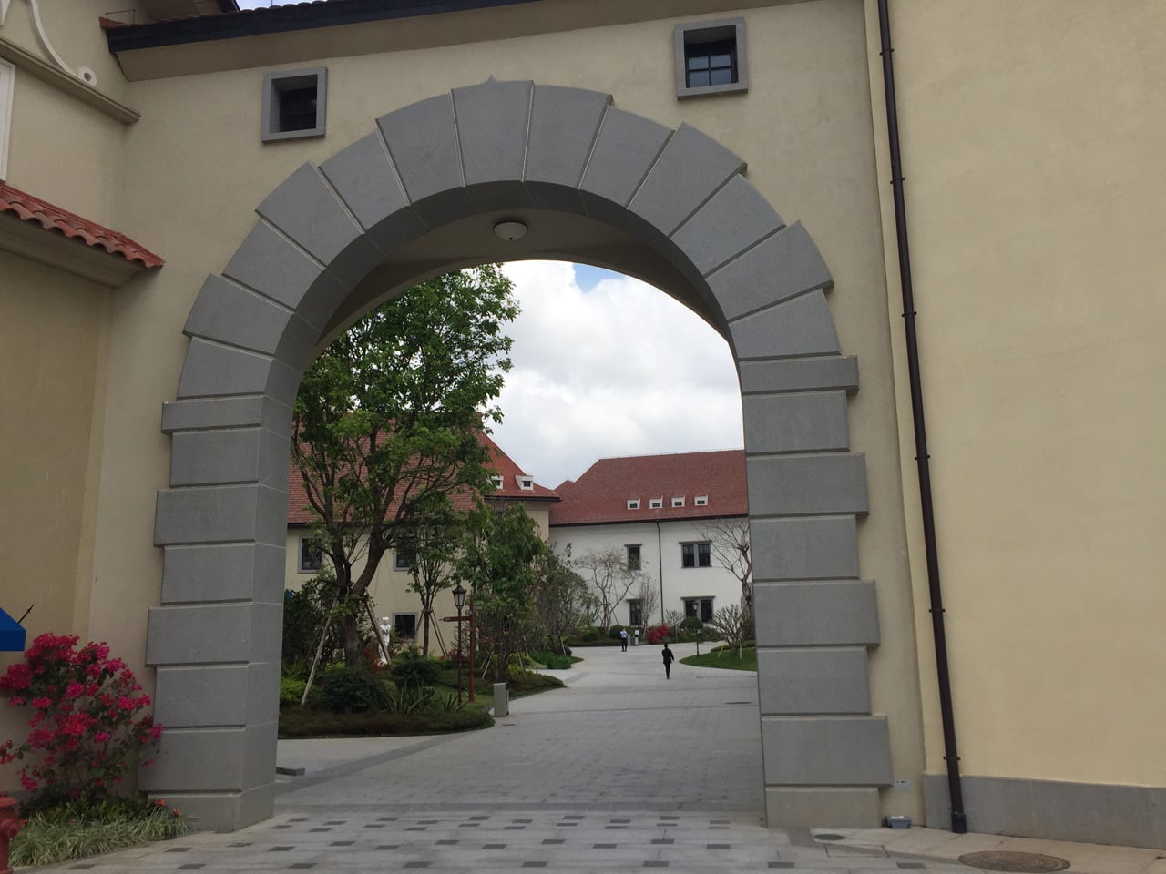 Jak vypadá sídlo Huawei v Číně (Shenzhen, Dongguan, Šanghaj)