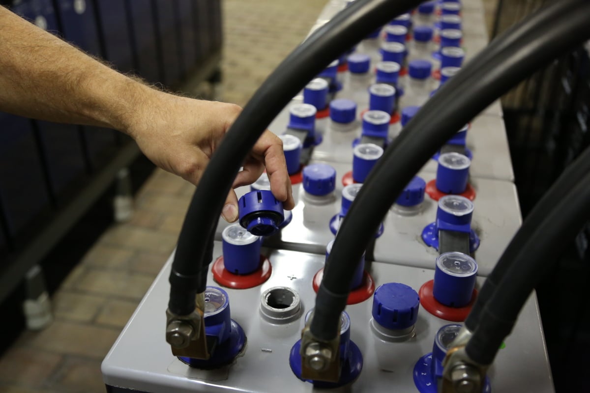 Od sklepů po věž - Ústřední telekomunikační budova CETINu