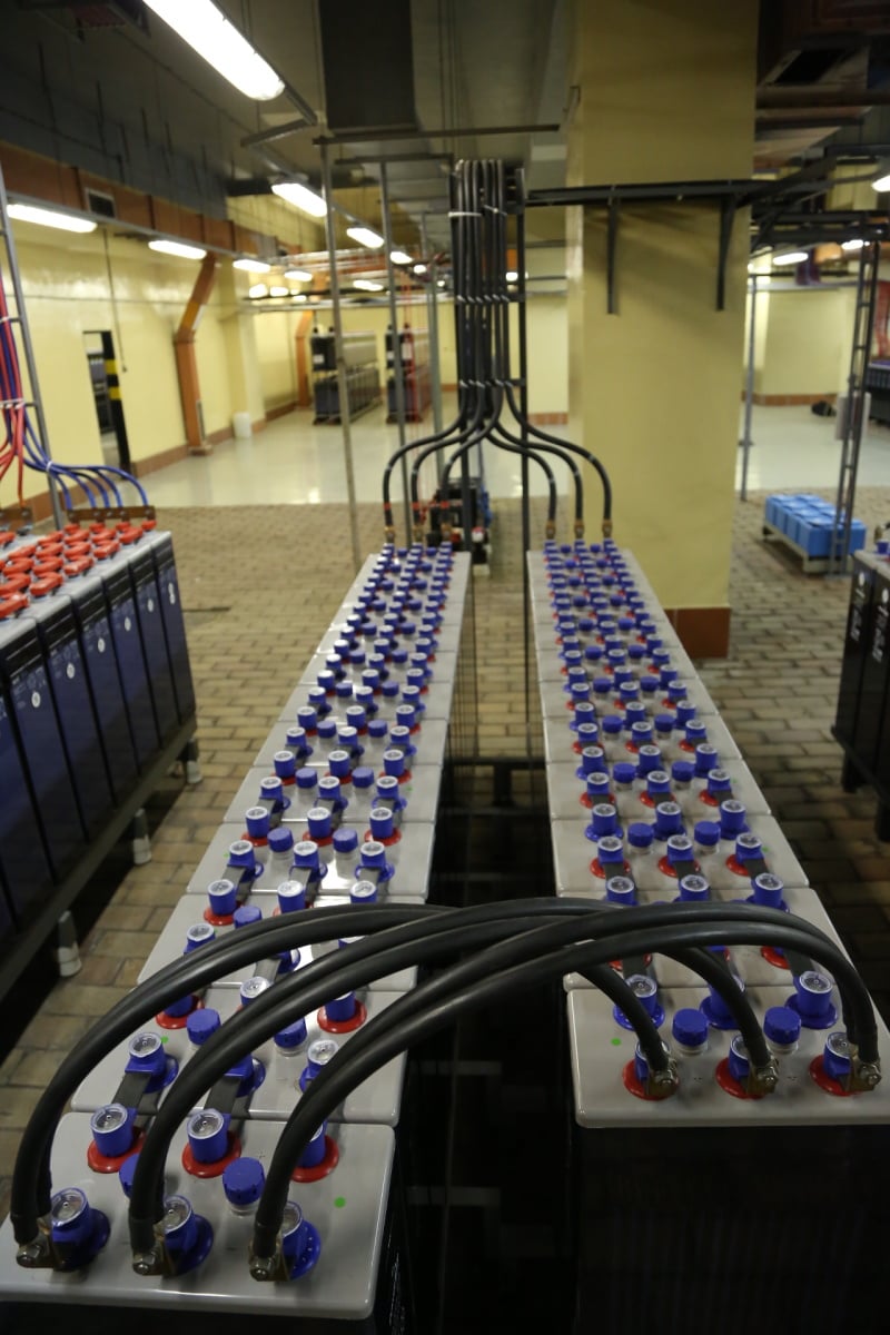 Od sklepů po věž - Ústřední telekomunikační budova CETINu