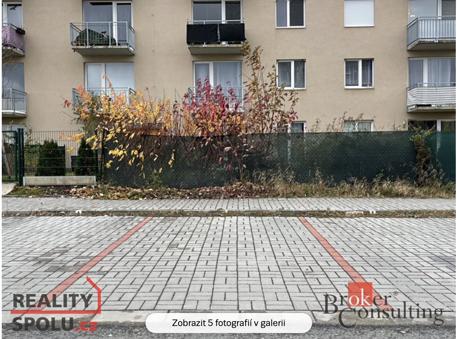 Parkovací místo č. 7 v Hostivicích.