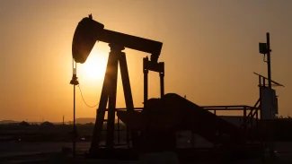 Ceny ropy by se mohly opět snížit. Saúdská Arábie souhlasila se zvýšením produkce v zemích OPEC, je to pro ni menší zlo