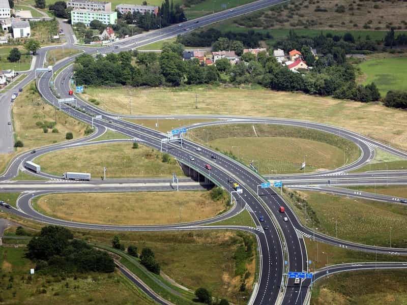  Dál nic. Aktuální potíže s plánováním má například dálnice vedoucí z jihu Moravy na Vídeň.