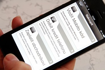 Přes Mobito můžete dobít svým blízkým kredit do mobilního telefonu.