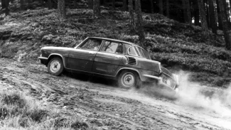 Náhledový obrázek - Terén, bahno, písek: Zkoušky prototypů Škoda 1000 MB byly opravdu drsné