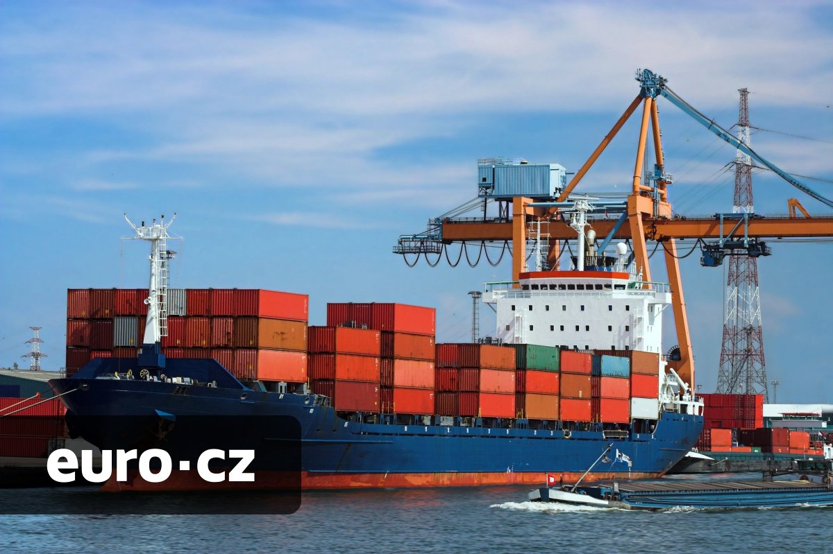 Na moře bez posádky. Technologické společnosti testují autonomní dopravní lodě, důvěru potenciálních zákazníků ale zatím nemají