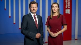 Lukáš Dolanský a Jana Peroutková, Nedělní debata ČT