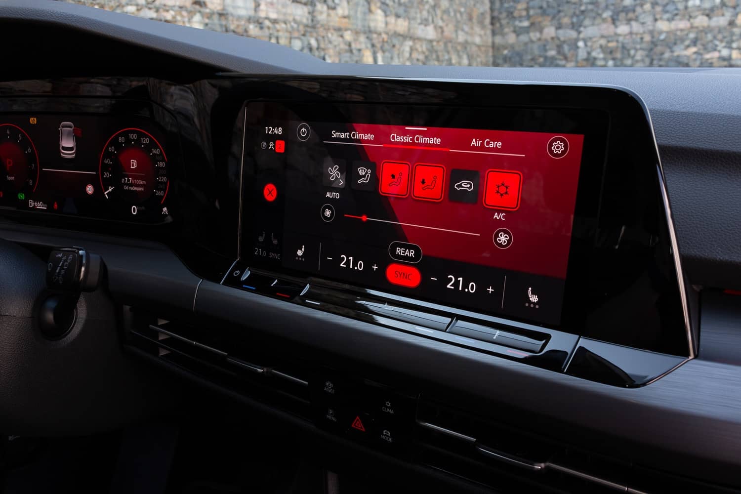 2020-04-Volkswagen-Golf-1.5-eTSI-2020-43.jpg