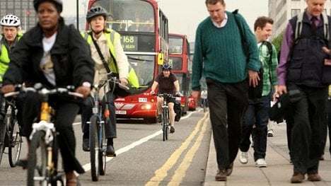 Náhledový obrázek - Propouštění v londýnském City má nečekanou oběť - jízdní kola