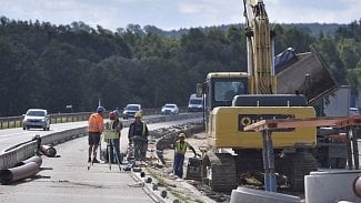 Náhledový obrázek - Česko kvůli rozbitým a chybějícím dálnicím ztrácí ročně miliardy korun