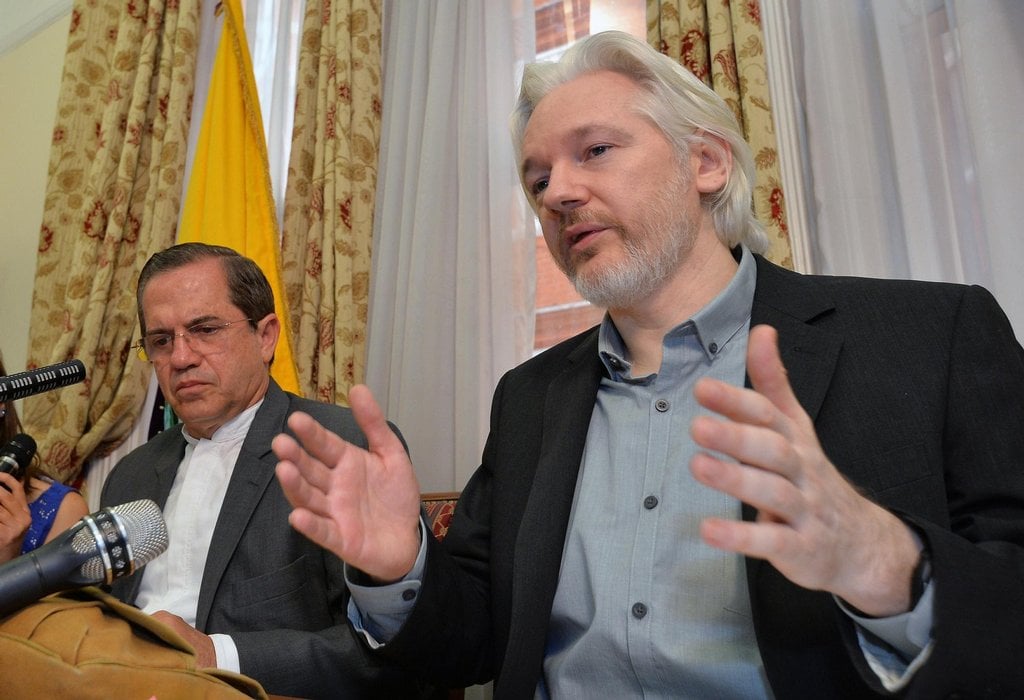 2010-03-assange-c48dtkarchiv-3.jpg