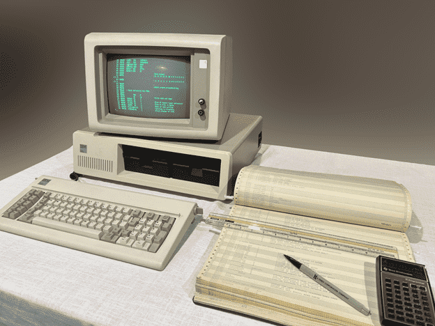 DOS na počítačích IBM PC na počátku 80. let