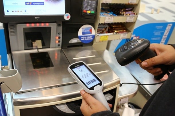 Jak se v Tescu nakupuje se Scan&Shop?