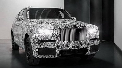 Náhledový obrázek - Rolls-Royce se chlubí svým prvním SUV. Vyjede už za dva roky