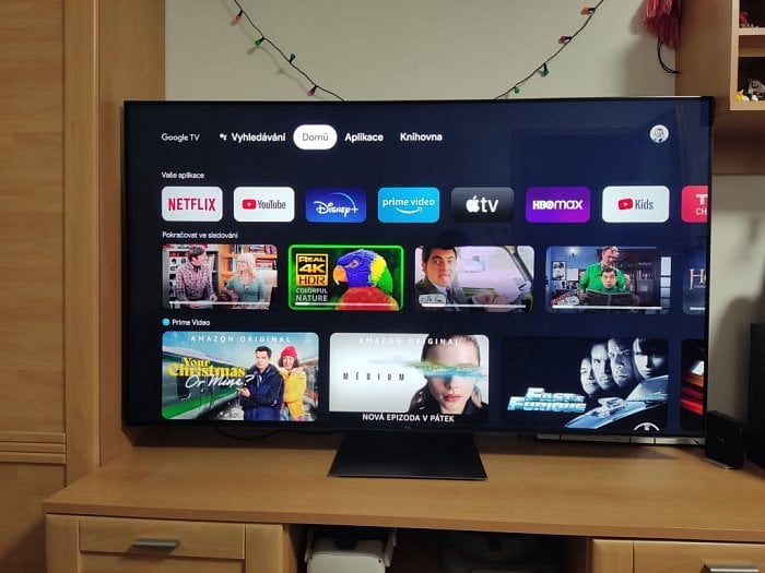 Hlavní domovské menu systému Smart TV