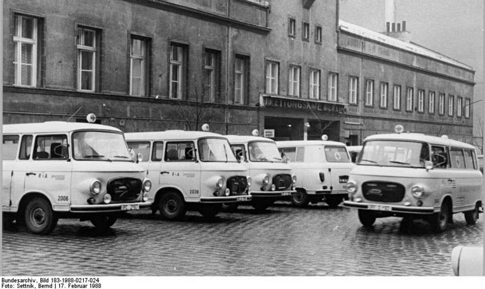 2012-09-barkas-a-porsche.jpg