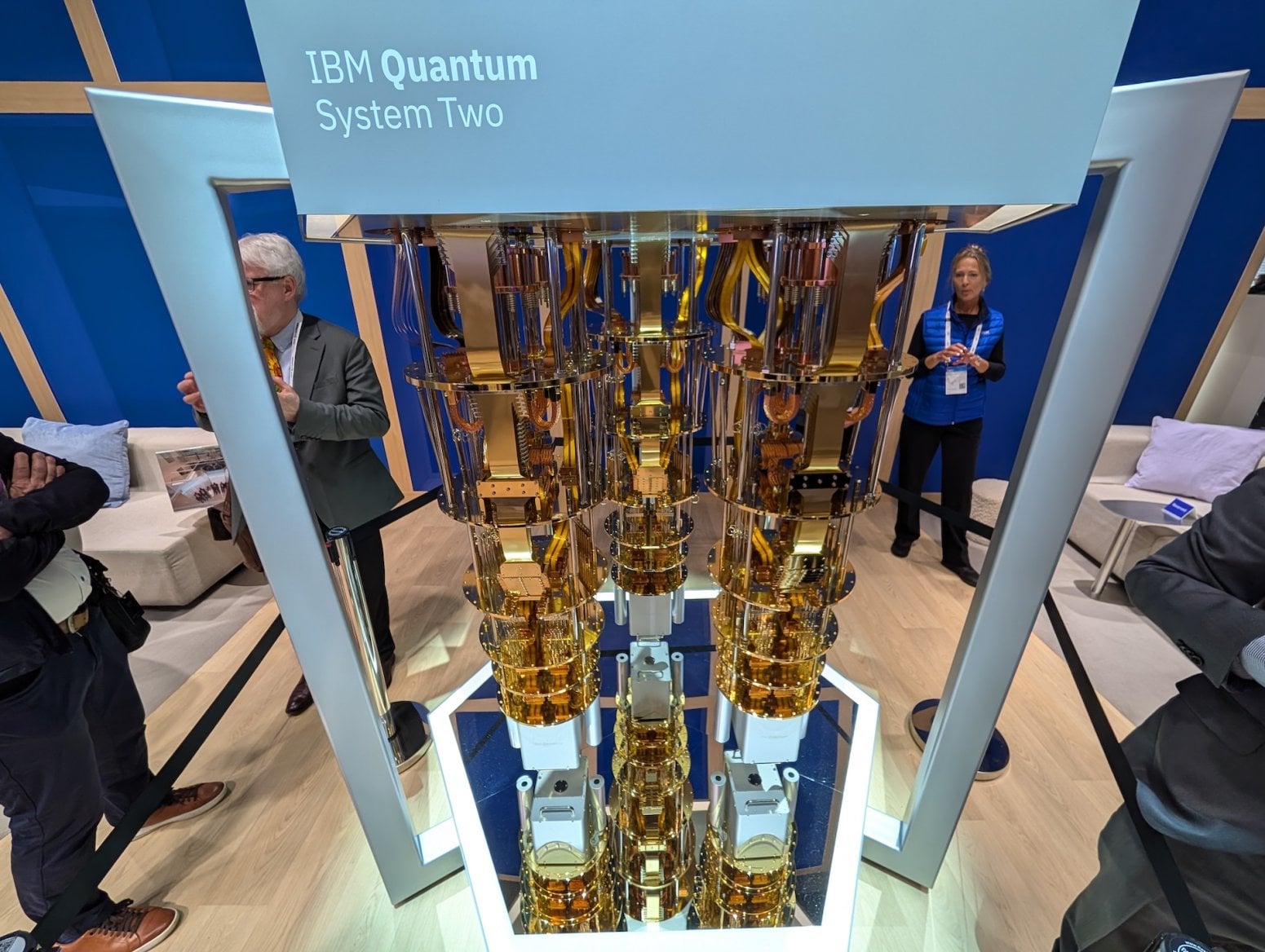 Kvantový počítač IBM Q System Two