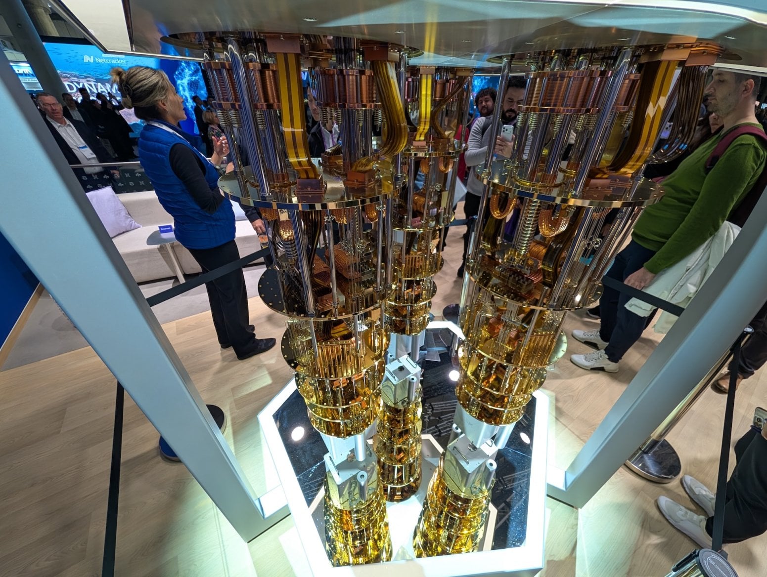 Kvantový počítač IBM Q System Two