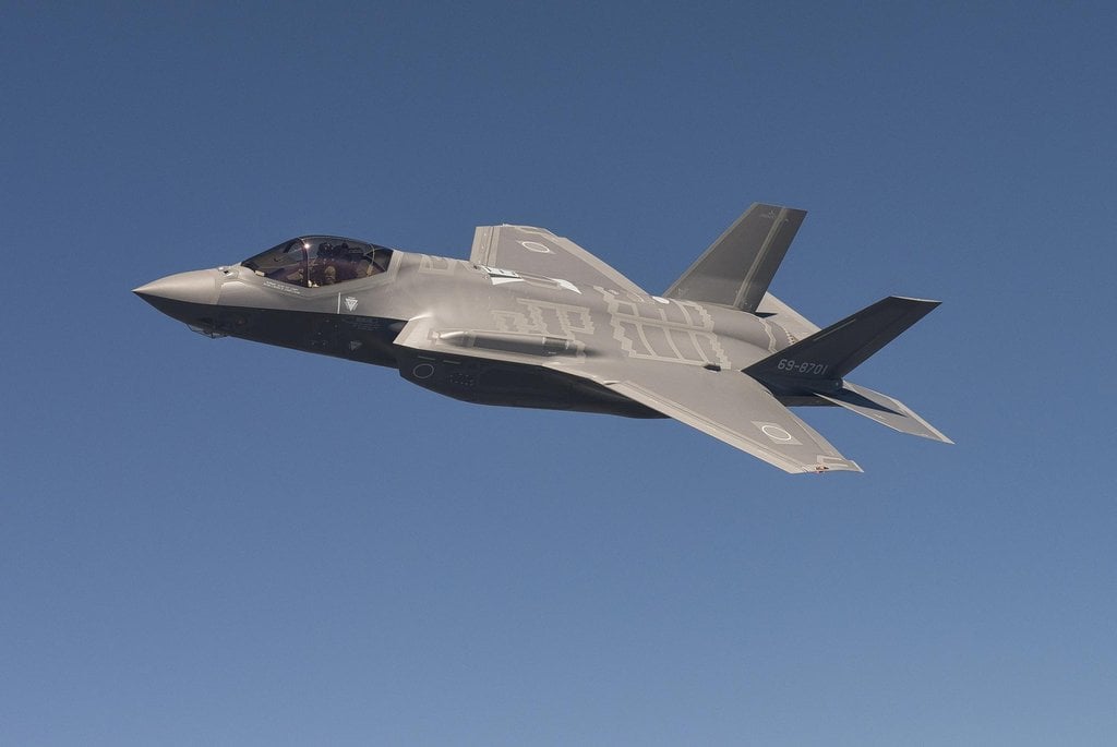 2014-09-letoun-f-35-1.jpg