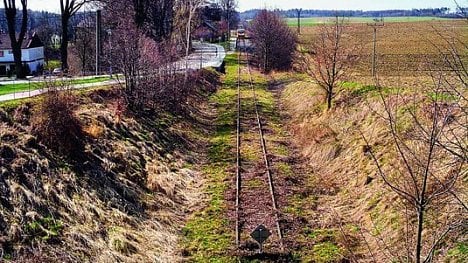 Náhledový obrázek - Živé pochodně ve slezských polích. Pašovaný líh před sto lety způsobil obří vlakovou tragédii