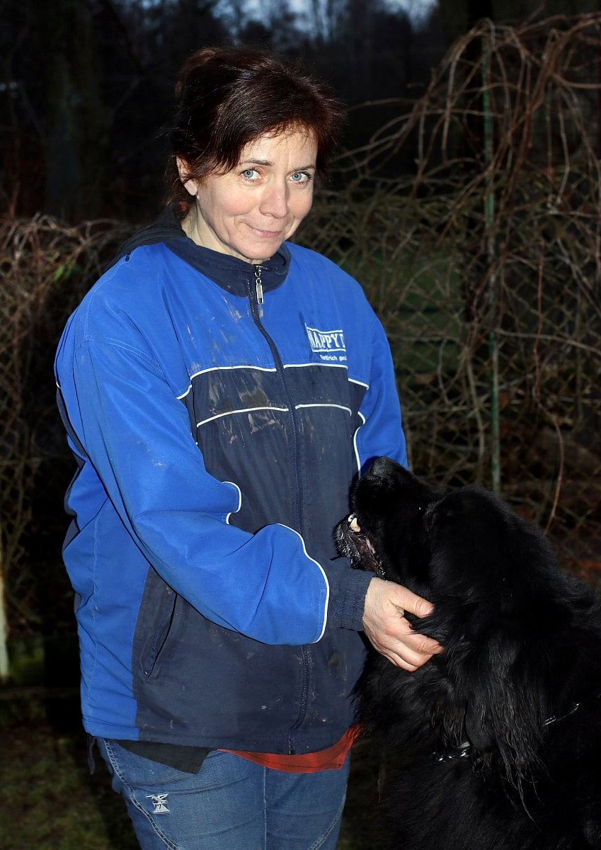 Majitelka psího hotelu si uvědomuje, že má to štětí, že může dělat práci, která ji baví a naplňuje.