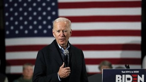 Náhledový obrázek - Joe Biden: favorit a pokračovatel Obamy